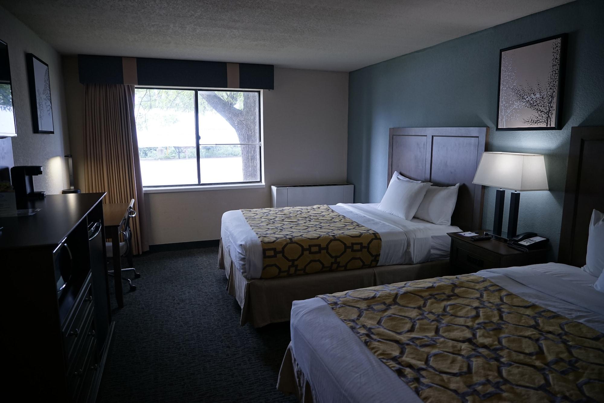 Baymont By Wyndham Shakopee Hotel Buitenkant foto