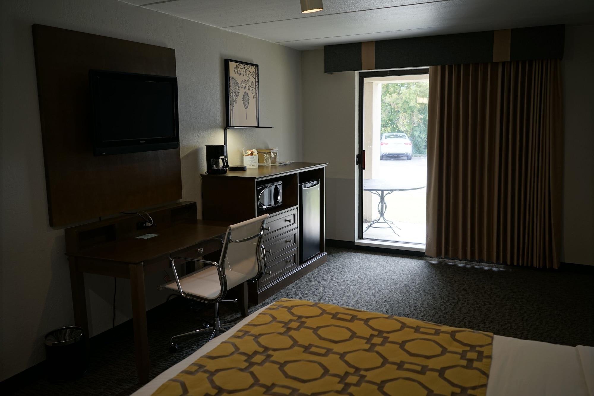 Baymont By Wyndham Shakopee Hotel Buitenkant foto