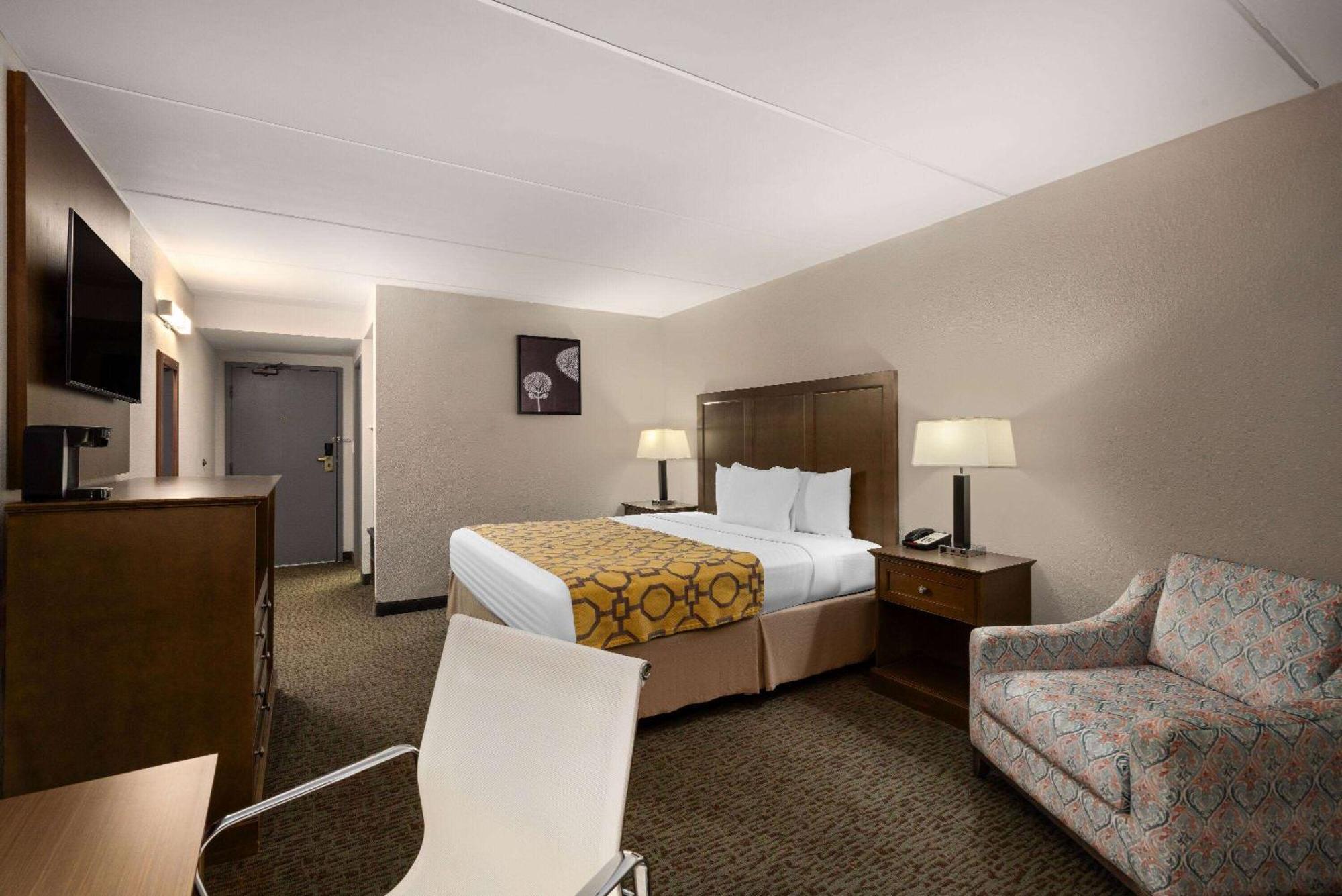 Baymont By Wyndham Shakopee Hotel Buitenkant foto